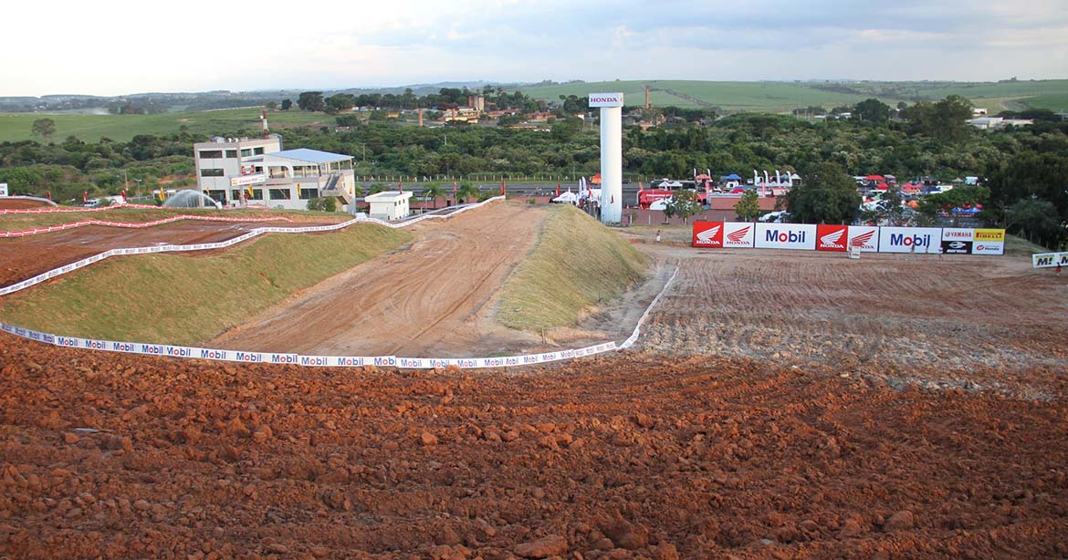 copa brasil mx 2015 reacende a chama do motocross em indaiatuba pista no centro educacional de transito honda em indaiatuba 01
