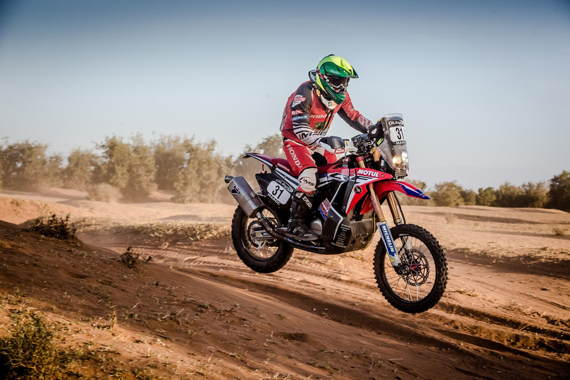 jean azevedo volta satisfeito do rally do marrocos apos testes com nova moto